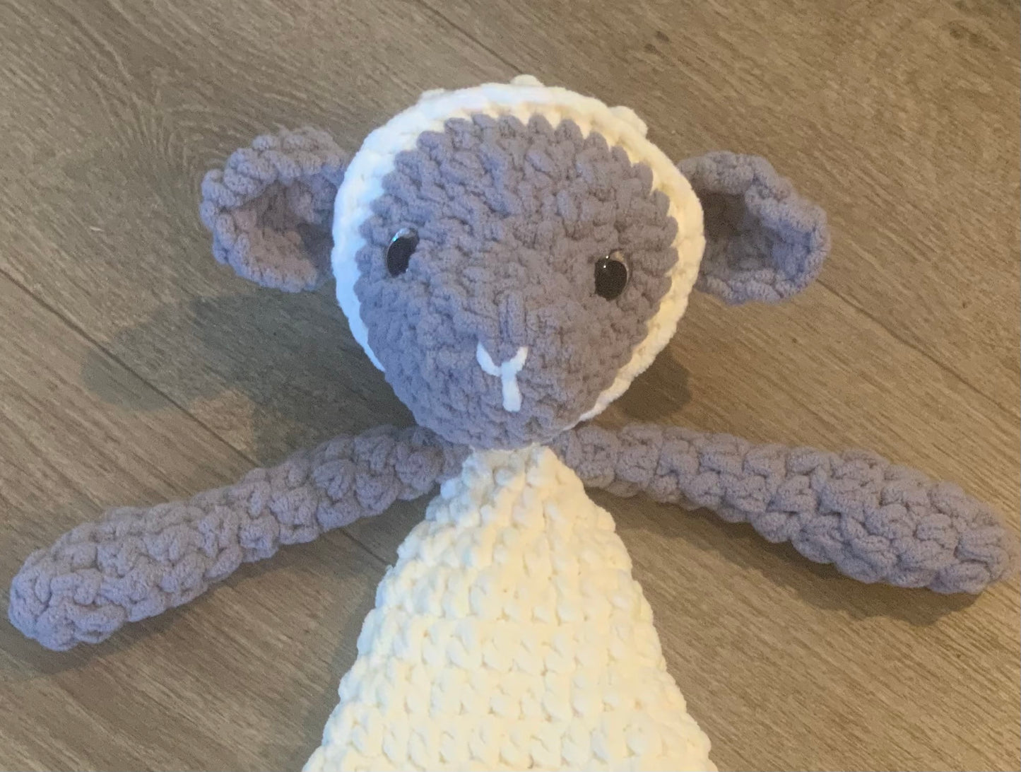 Lamb Knotted Lovey